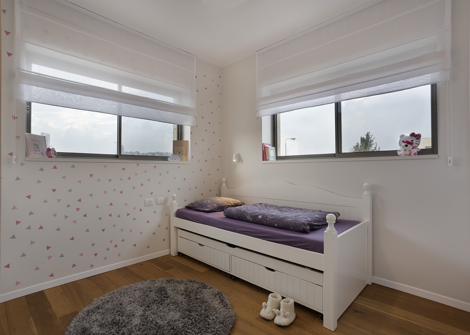 059D9536-8085-AF43-D8A2-CAFFC91F7CDE