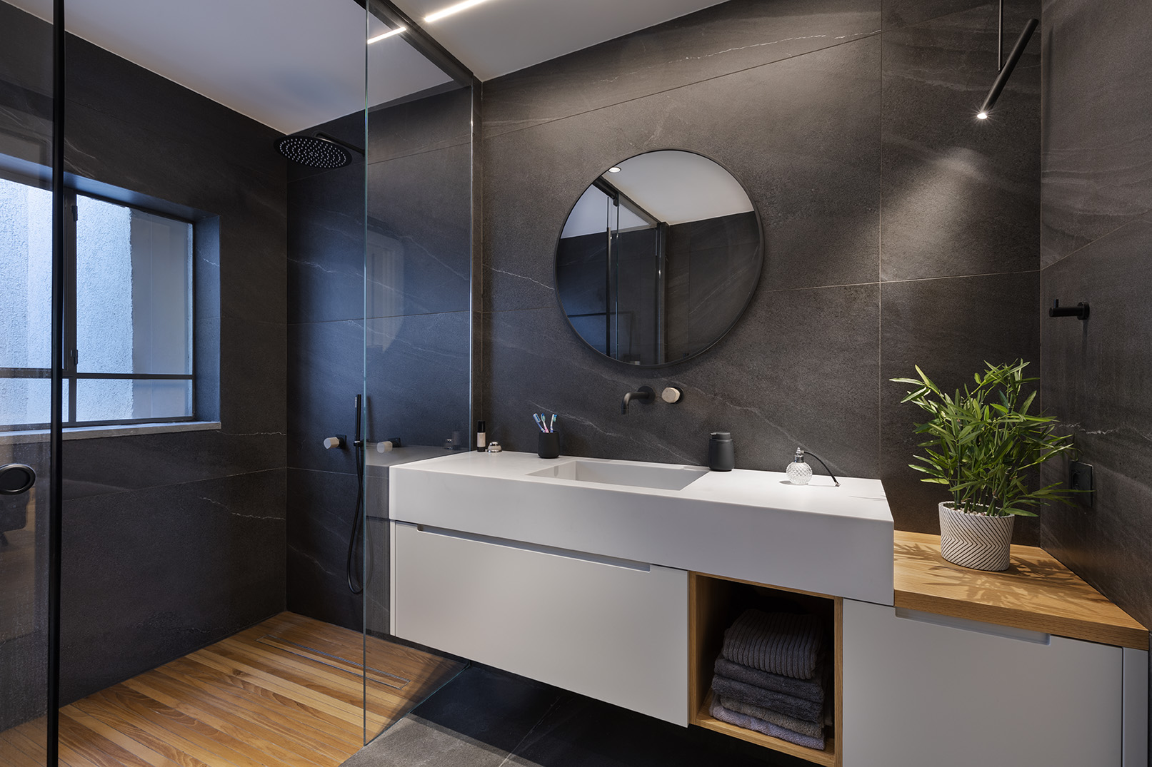 197F2C6F-E375-9DC7-A576-BD77DA57EAE5