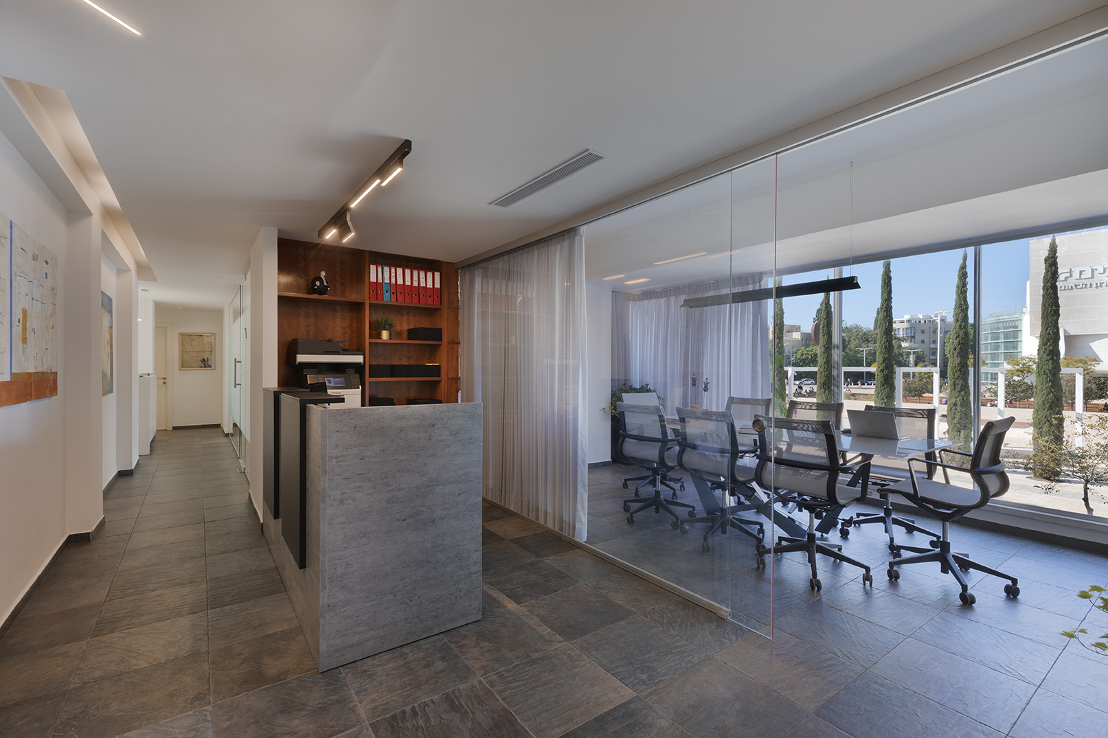 494B0BB4-2EF5-E1A4-3DB8-BE863D072061