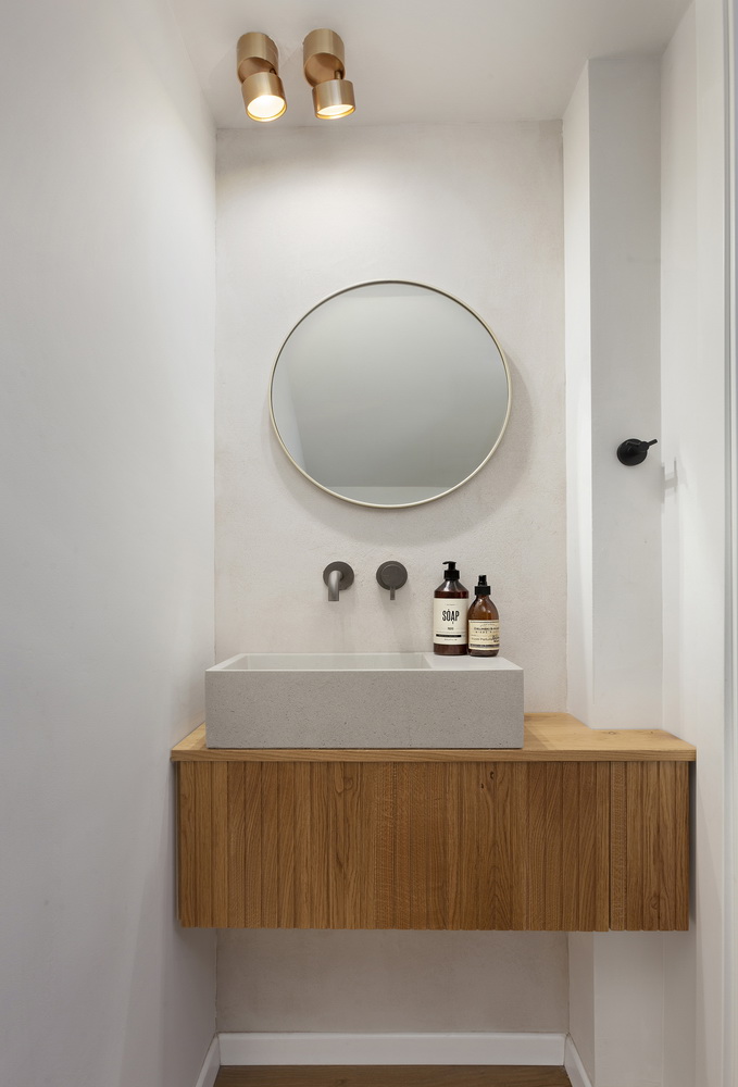 63FA65B2-B3B9-84E4-E2AF-D87240D940CF