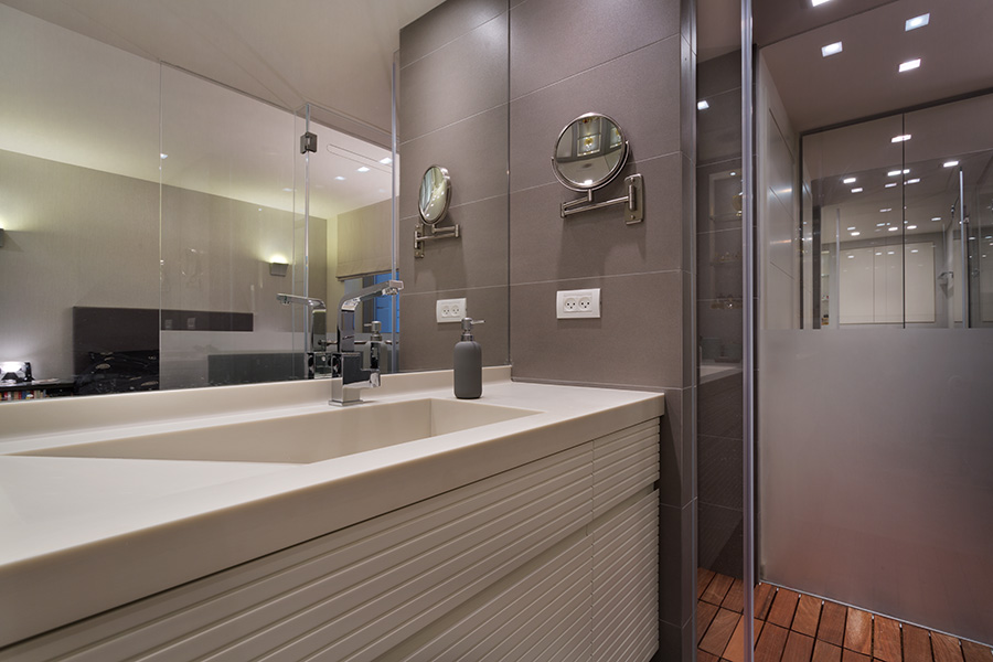 8C89C580-987E-A1B9-EDBF-FDD99196D20D