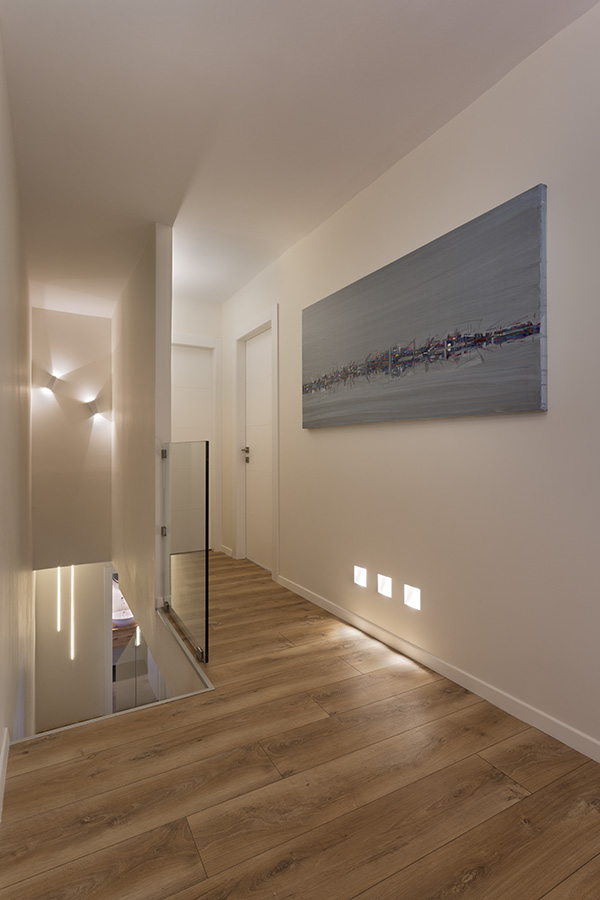 8D3F76BF-9AF0-38E4-FF5F-2E620A4508E6