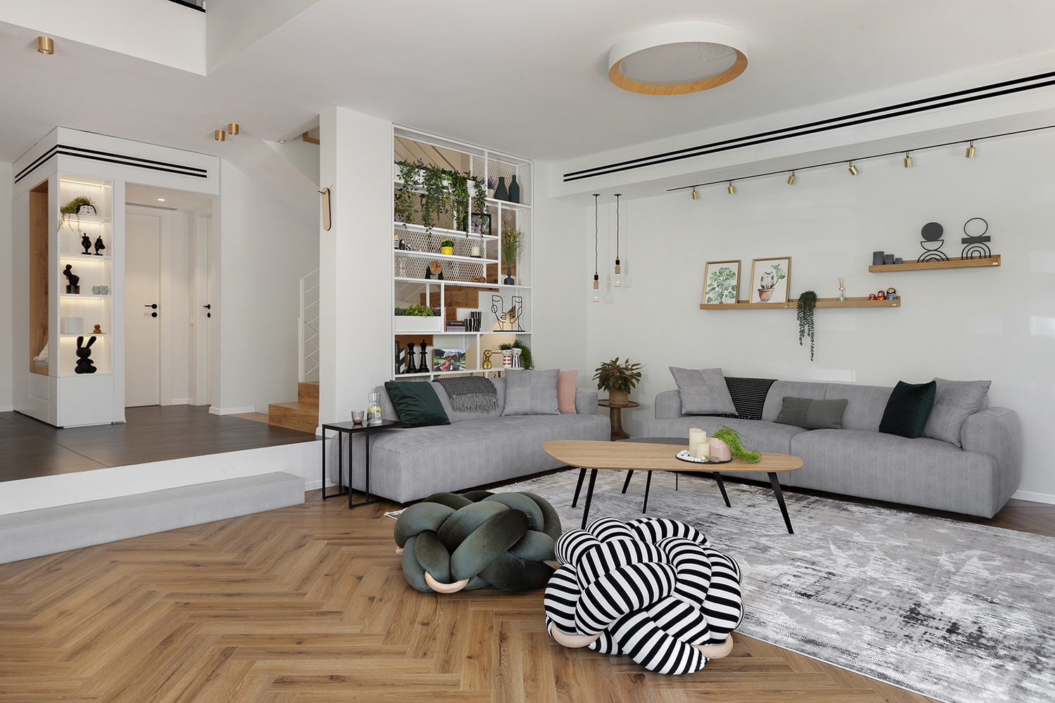 9216E40D-2B52-61DF-C2A2-56A0EF6C957E