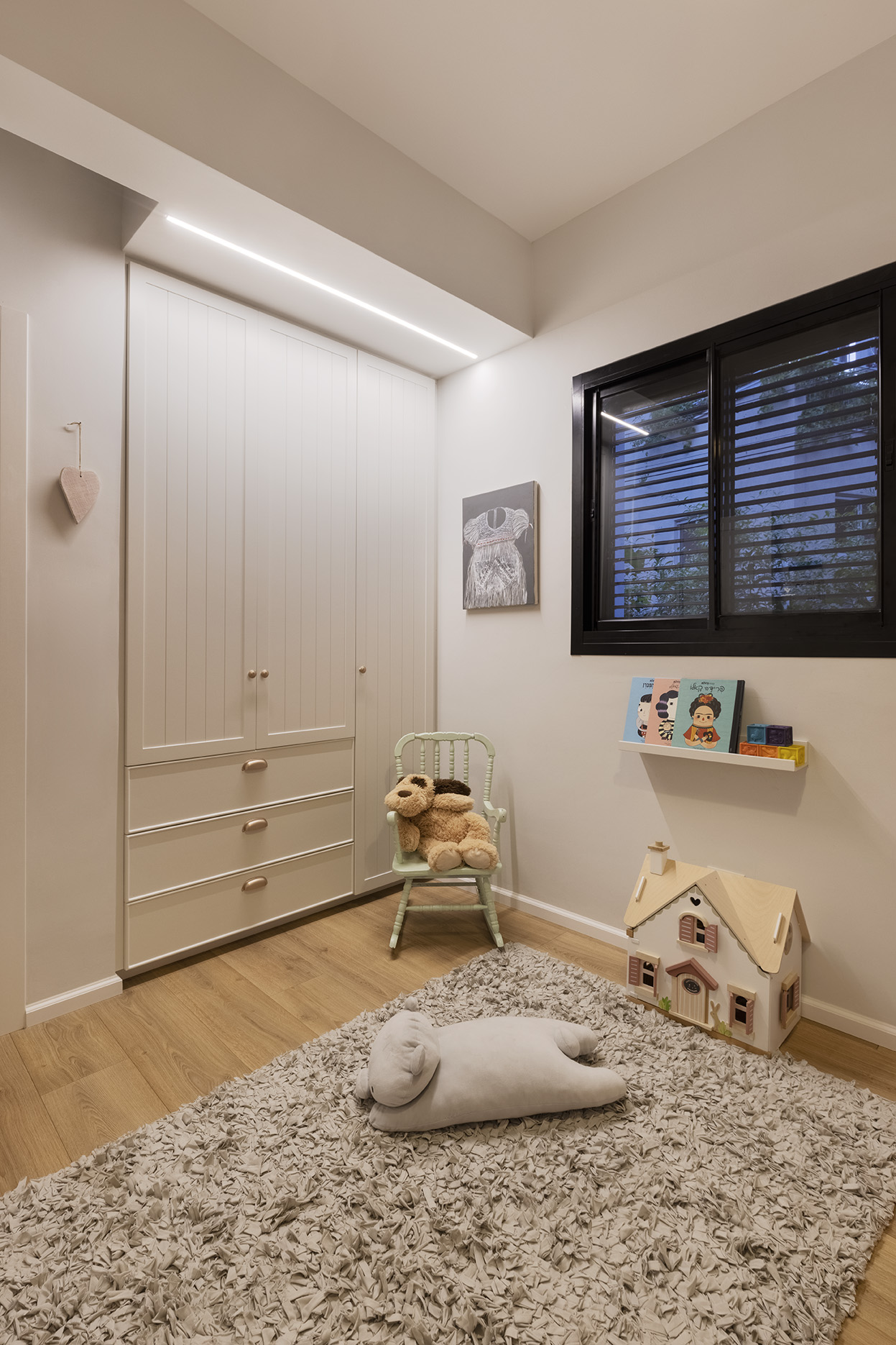 B5BE1E29-2E14-6966-FE69-E01E4BB8FE17