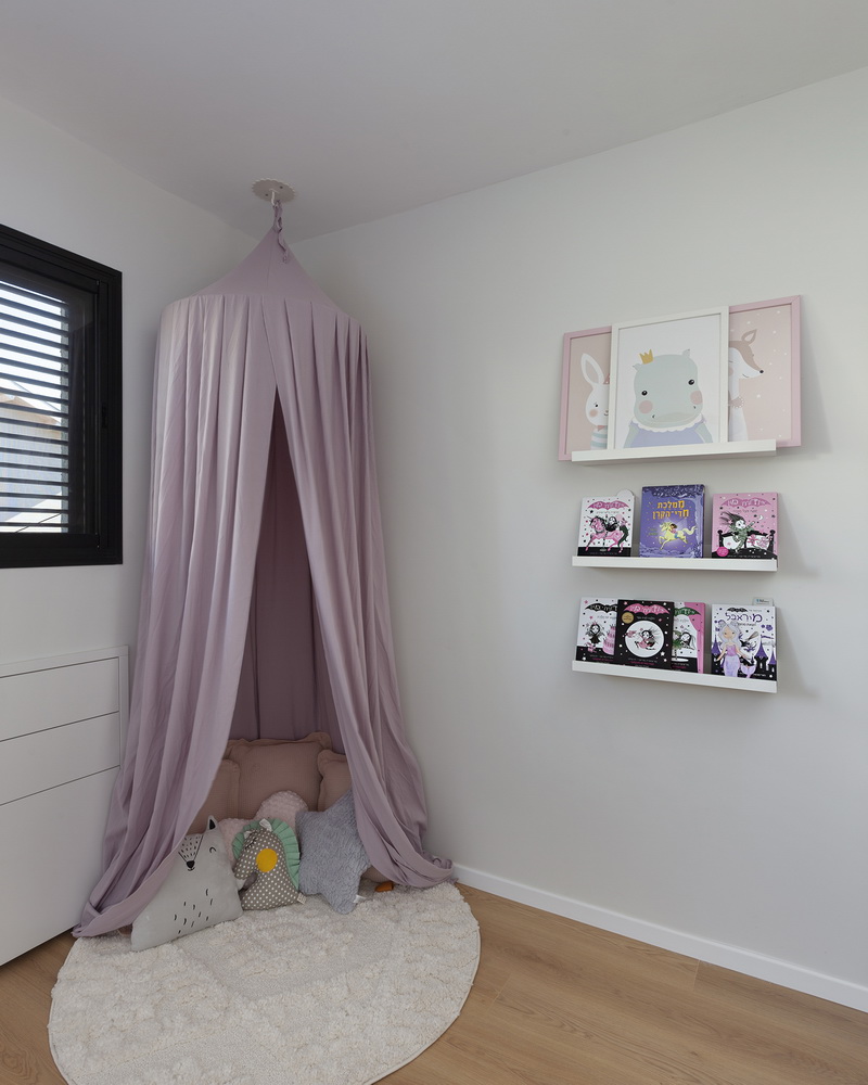 C50D916A-026A-4DE1-BCAB-A94644001425