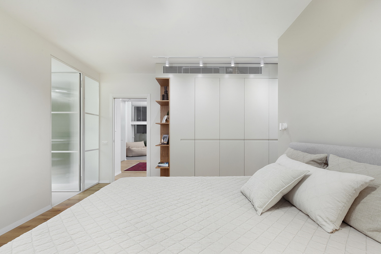 C90FC08A-4531-6216-8720-F87403F3921A