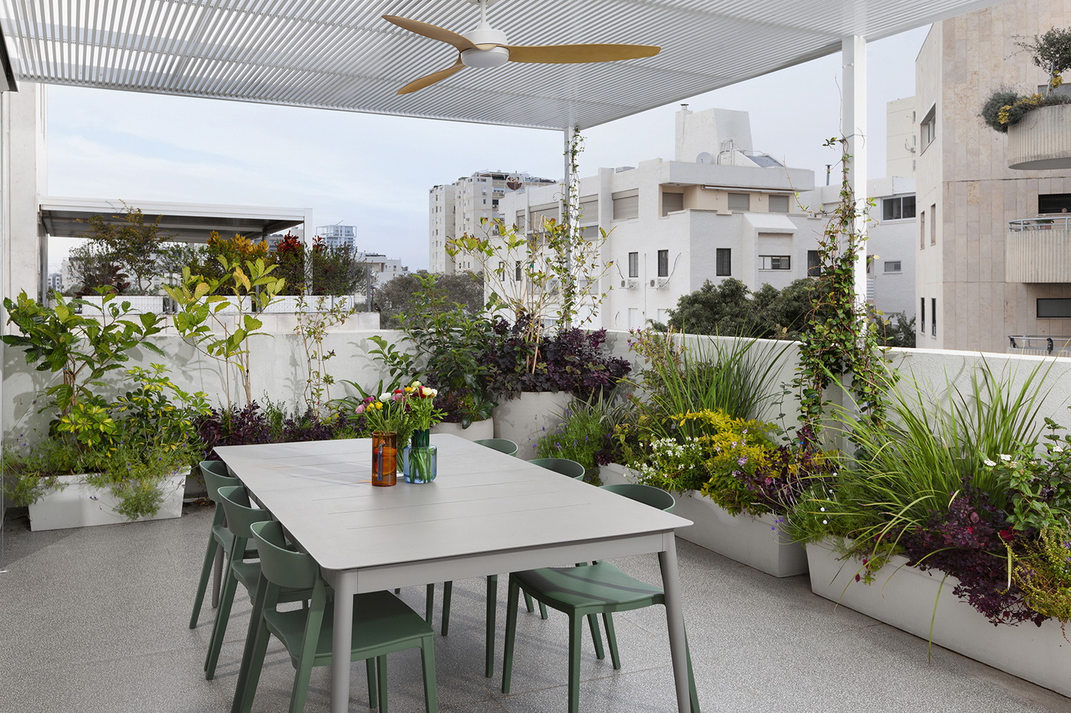 D718366E-C89B-BAB7-5CFF-CF0183177F4E