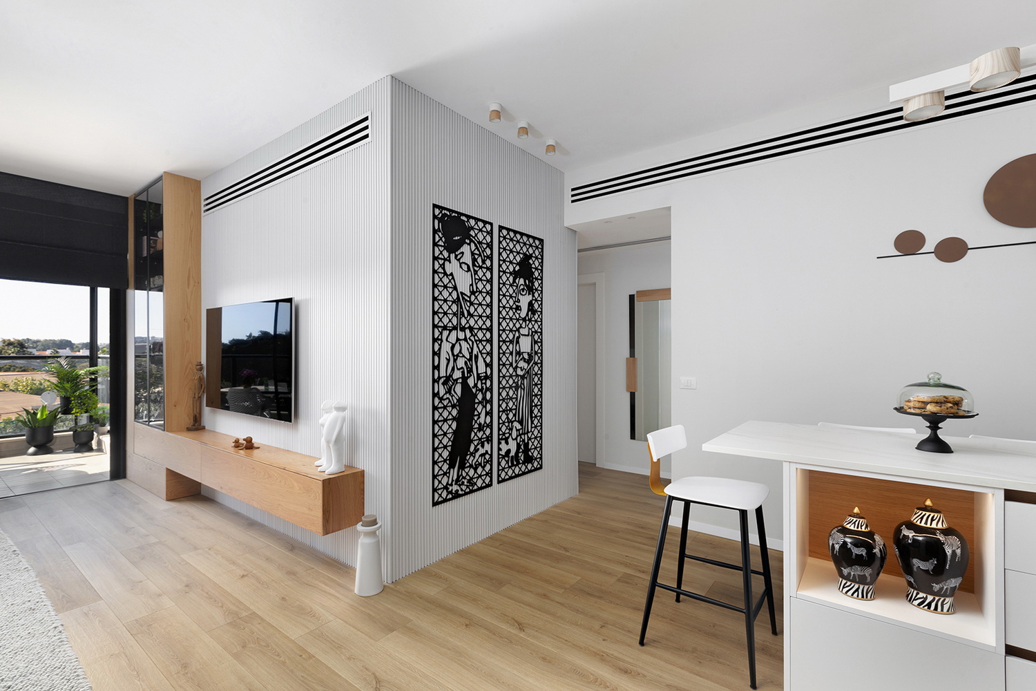 E9C3822C-A3B2-8FB9-A4CB-CF8CFA0F5056